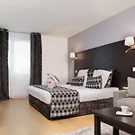 Hotel Seven Urban Centre