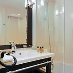 ホテル セブン アーバン スイーツ サントル