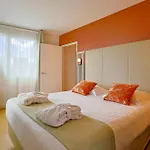 ホテル セブン アーバン スイーツ サントル ナント