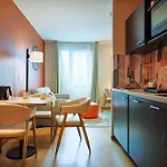 セブン アーバン スイーツ サントル ホテル 4*