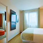 ホテル セブン アーバン スイーツ サントル ナント