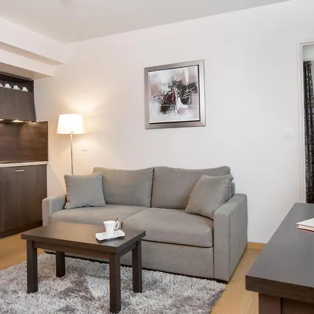 Hotell Seven Urban Centre