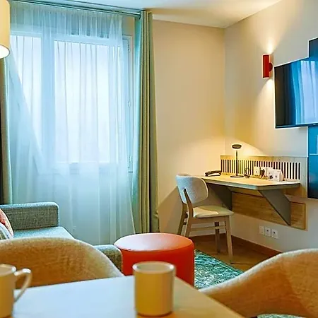 Seven Urban Centre 4*