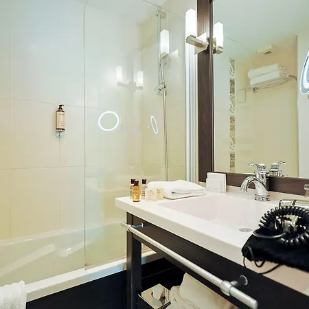 Seven Urban Centre 4* 낭트