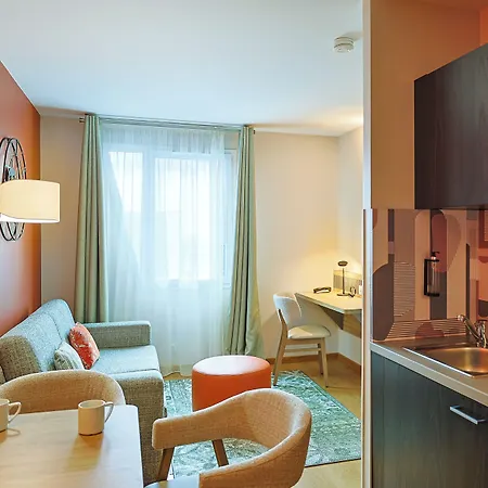 Seven Urban Centre Hotel