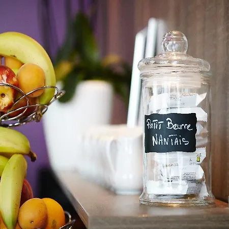 太阳城七城市套房大厦 4* 南特