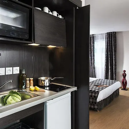 Hotel Seven Urban Centre Nantes
