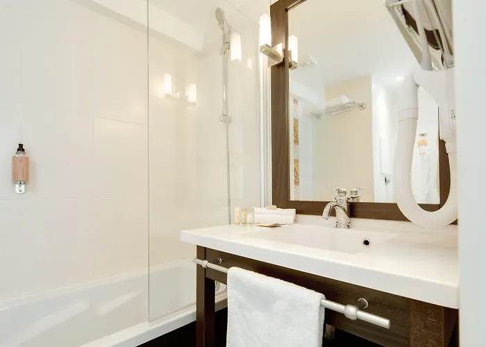 Hotel Seven Urban Centre Nantes