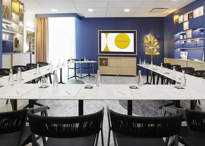 Seven Urban Centre 4*