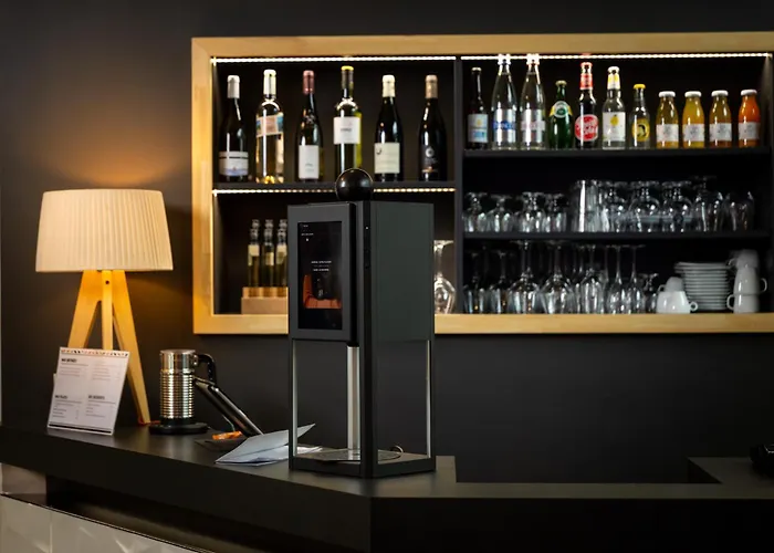 Hotel Seven Urban Centre 4*