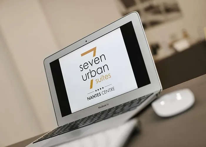 Seven Urban Centre Hotel 4*