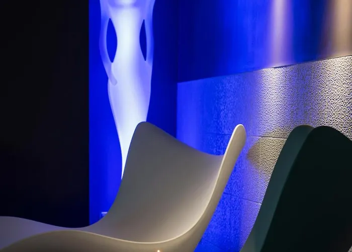 太阳城七城市套房大厦 4* 南特