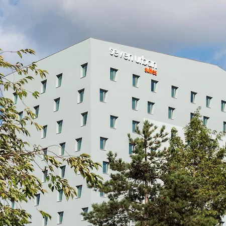 Seven Urban Centre Hotel 4*