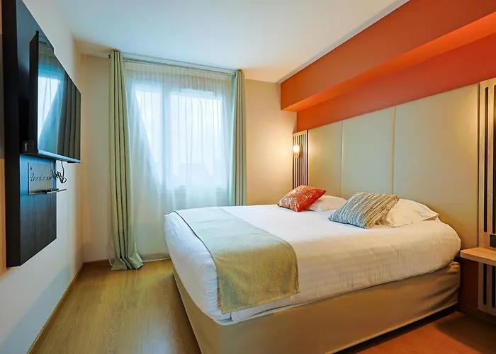 Seven Urban Centre Szálloda 4*